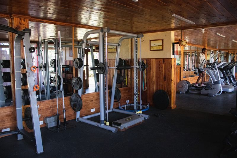 Squat racks, free weights and cross trainers.